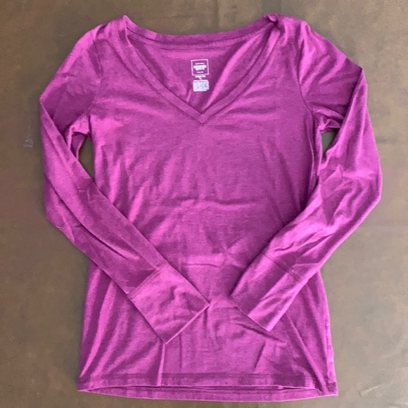 Magenta Mossimo Long Sleeve V-Neck - Picture 1 of 2